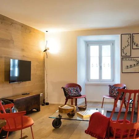 Design Mountain In Center Of Holiday home